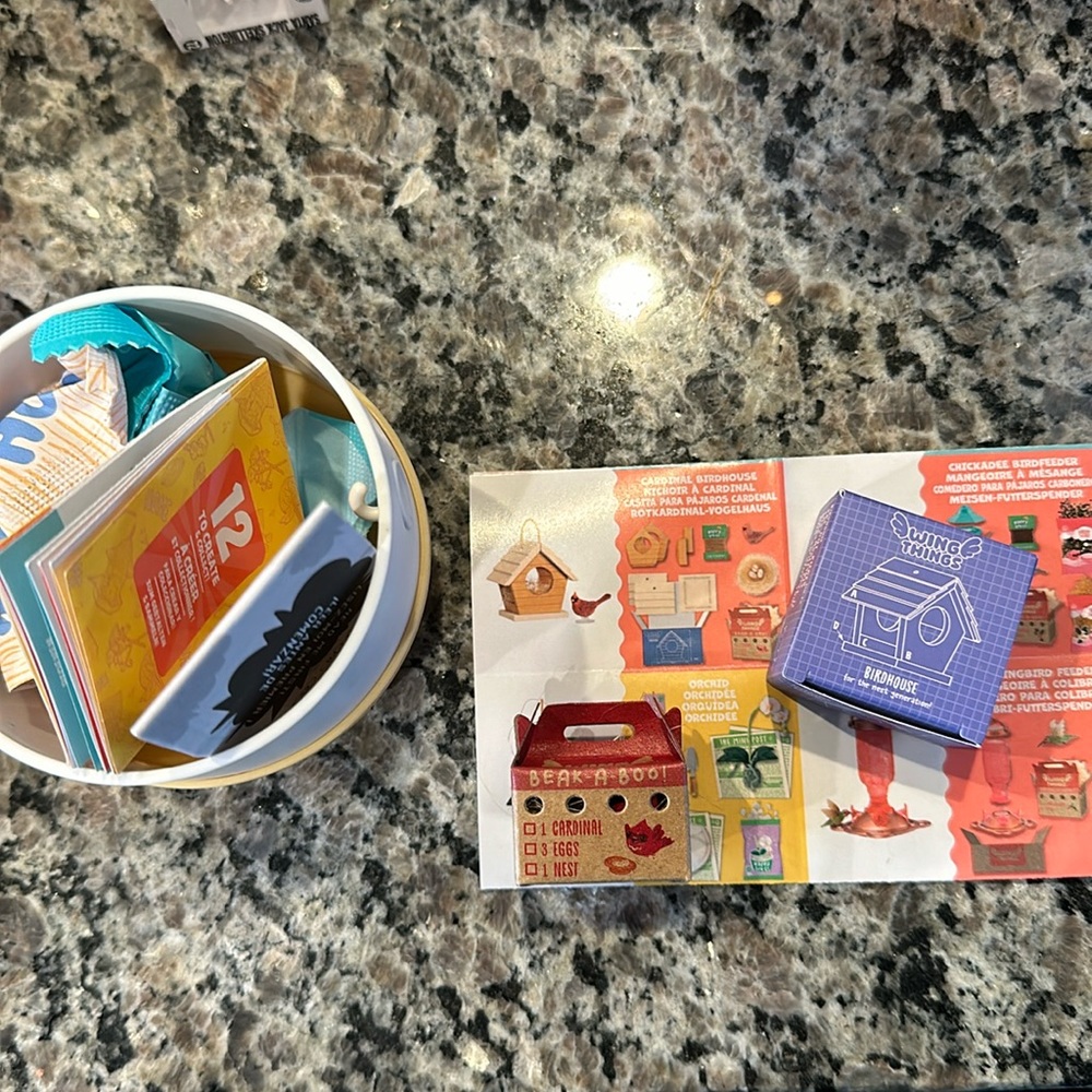 COPY - MGA Miniverse Make it Lifestyle Home Series 1 Cardinals Birdhouse
